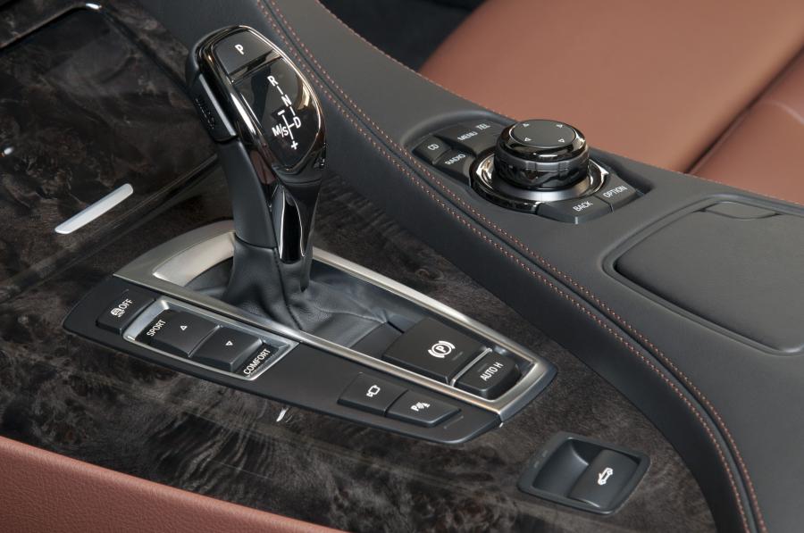  BMW 6-Series Convertible 2011 года  (фото 19 из 320)